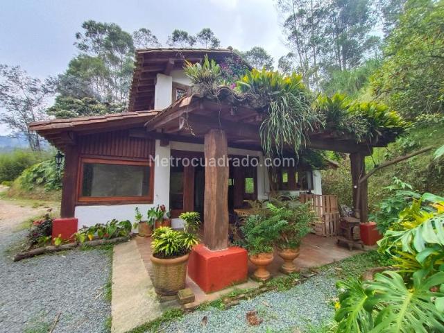 Casa en arriendo en La Tablaza, Valle de Aburrá
