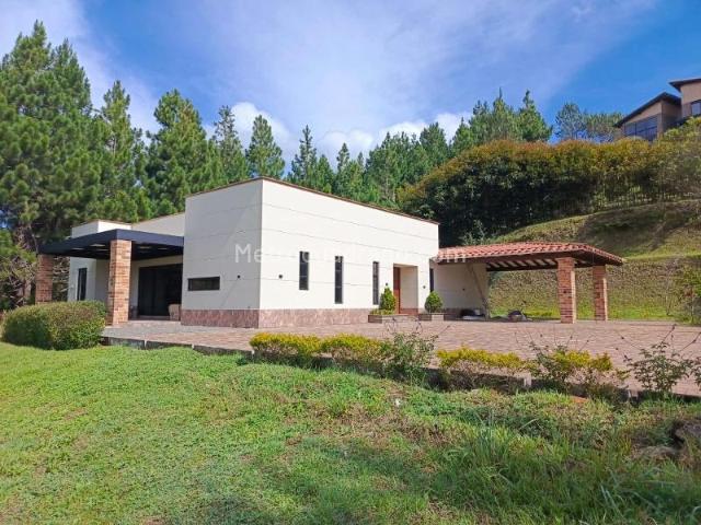 Casa en arriendo en Antioquia, San Vicente