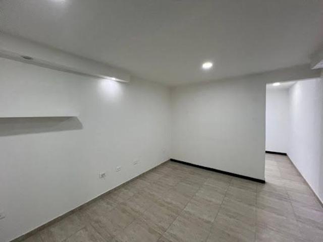 Casa en arriendo en Los Cámbulos, Cali