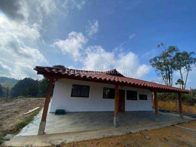 Casa en arriendo en Rionegro, Oriente