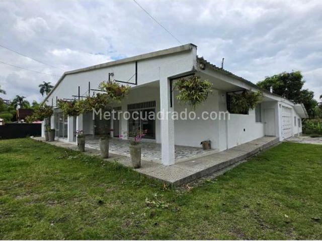 Casa en arriendo en Murillo, Armenia