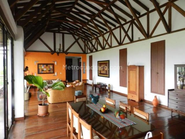 Casa en arriendo en Huertas, AMCO, Area Metropolitana Centro Occidente