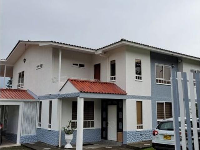 Casa en arriendo en La Bella, Calarcá