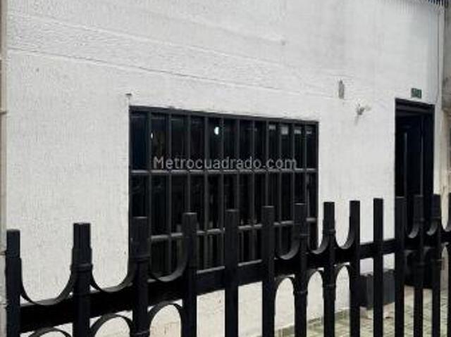 Casa en arriendo en Villa del Lago, Cali