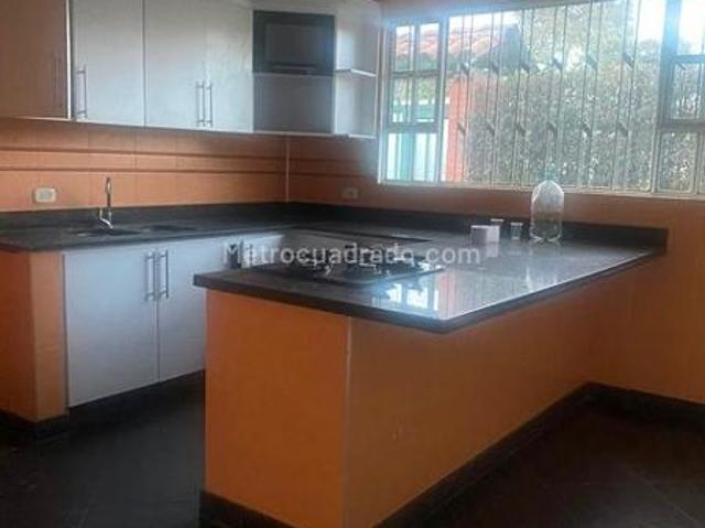 Casa en arriendo en Cota urbana, Cota