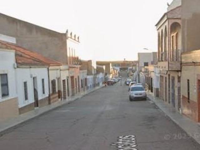 Casa en venta en Arroyo De San Serván, Extremadura