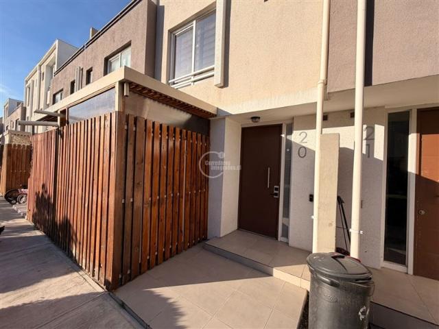 Casa en arriendo en Maipu, Metropolitana
