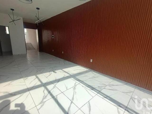 Casa en venta en Pedregal de Schoensttat Praderas - Santo Tomas, Corregidora