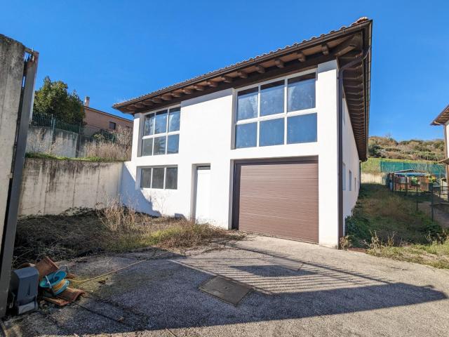 Casa en venta en Estellerria, Navarra