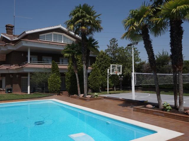 Casa en alquiler en Boadilla Del Monte, Urbanizaciónes Noroeste