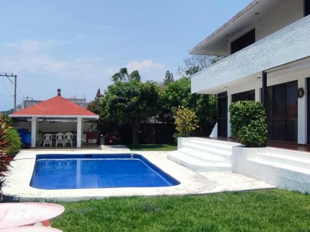 CASA EN BURGOS IDEAL PARA HOTEL