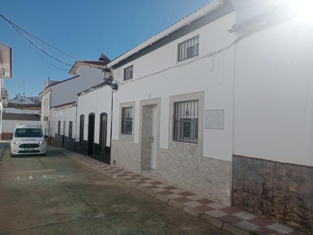 Casa en venta en Nerva