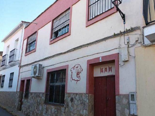 Casa en venta en Valencia De Las Torres, Extremadura