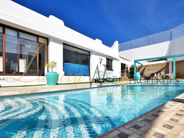 Chalet en venta en El Bebedero, Arona