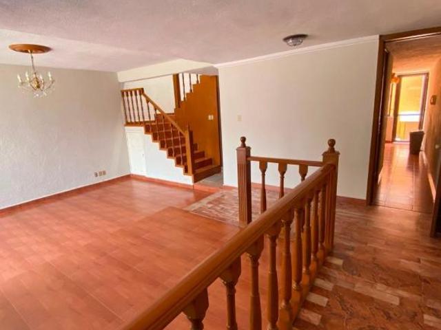 Casa en venta en Tlalnepantla De Baz, Estado de México