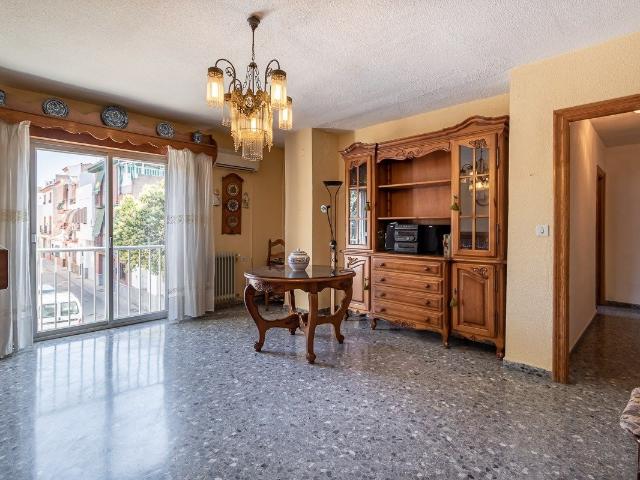 Casa en venta en Zaidín - Vergeles, Granada