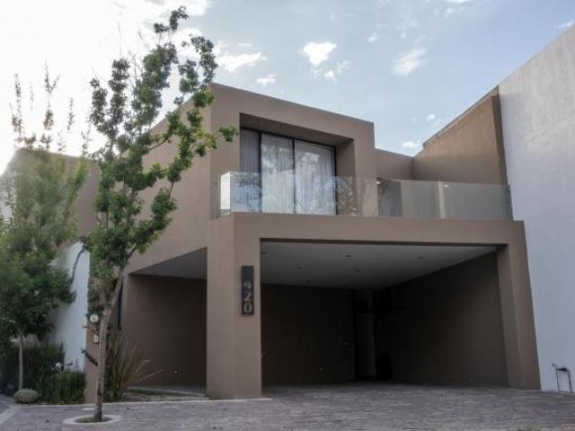 Casa en venta en San Francisco Del Rincón, Guanajuato