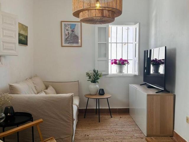 Casa en alquiler en Benalúa, l'Alacantí