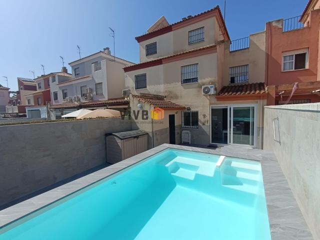 Casa en venta en Castilleja De La Cuesta