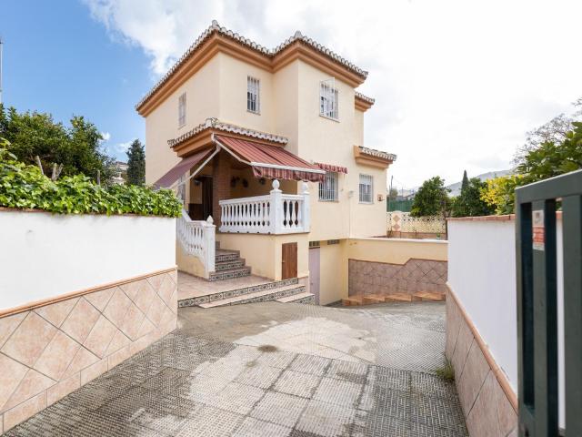 Casa en venta en Cenes De La Vega, Mirasierra