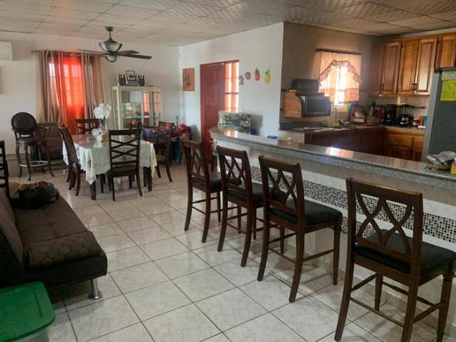 Casa en chitré diseño único