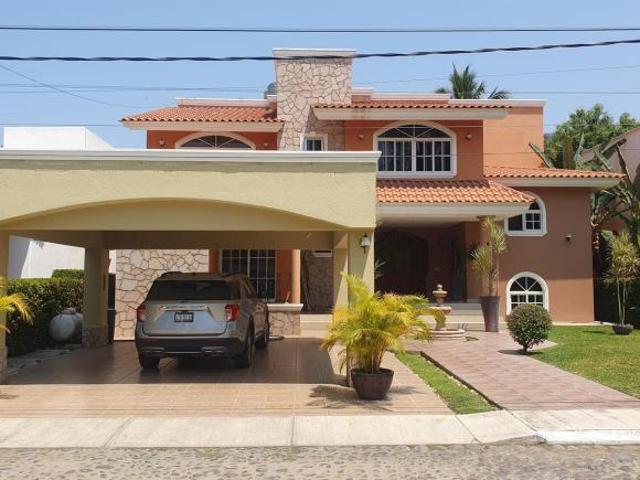 Casa en Club Santiago