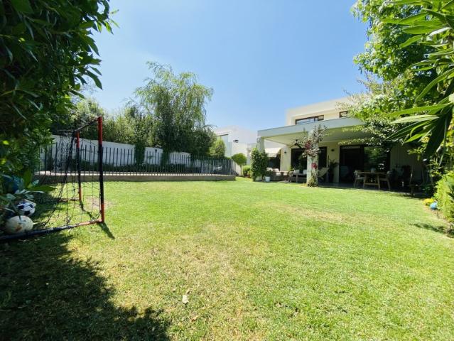 Casa en venta en Algarrobal, Metropolitana