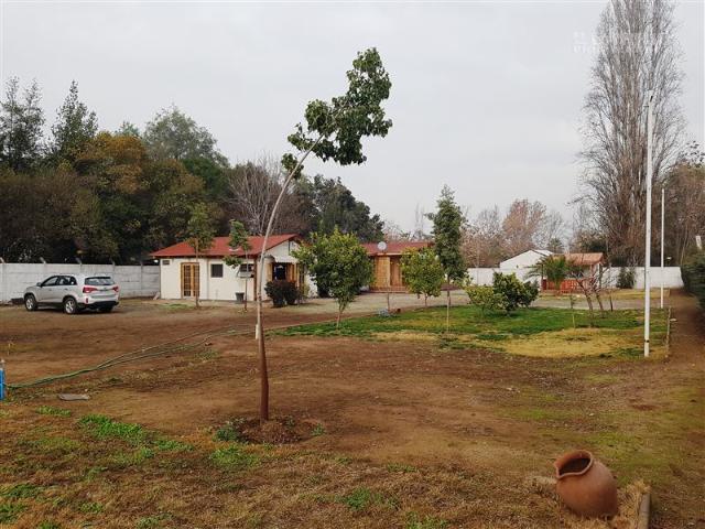 Casa en arriendo en Algarrobal, Metropolitana