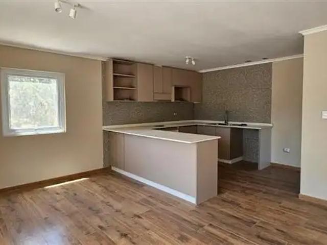 Casa en arriendo en Algarrobal, Metropolitana