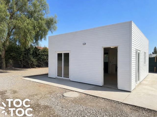 Casa en arriendo en Algarrobal, Metropolitana