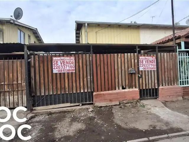 Casa en venta en Algarrobal, Metropolitana