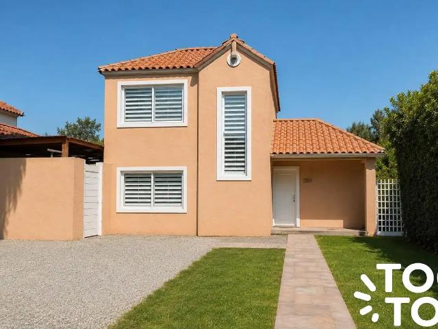 Casa en arriendo en Algarrobal, Metropolitana