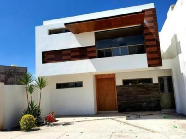 CASA EN CONDOMINIO A LA VENTA EN CTO. LOBO VILLAS DE LAS PALMAS TORREÓN COAHUILA