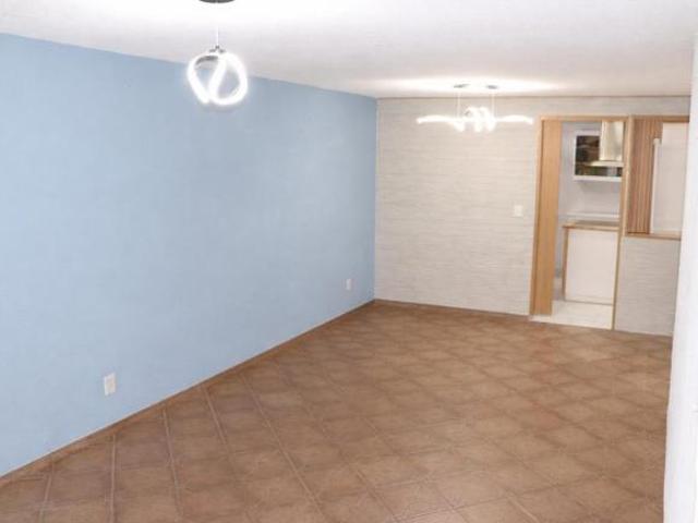 Casa en condominio en Paseo de la Fe 24, Cuautitlán Izcalli con 4 recámaras y 2 baños