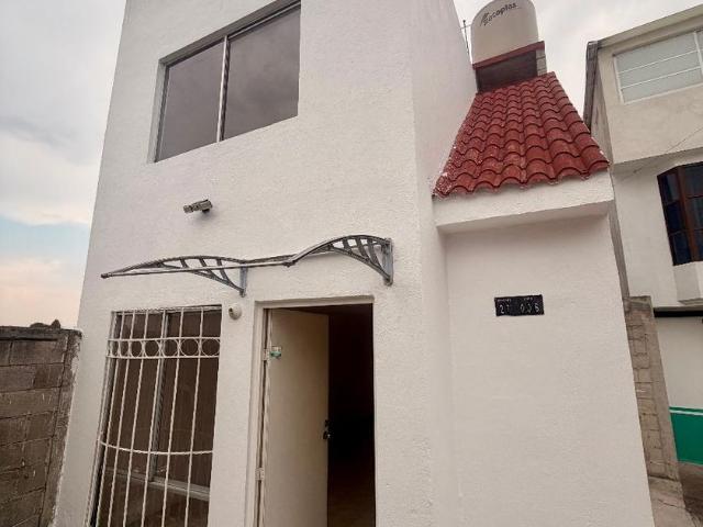 Casa en renta en San Antonio La Isla, Estado de México