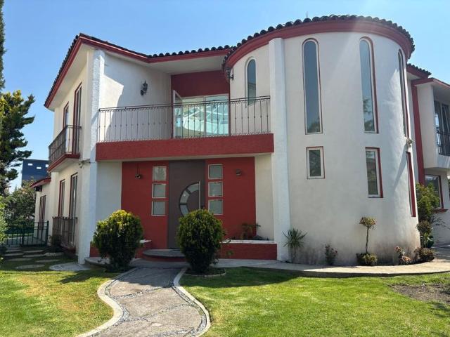 Casa en renta en San Luis Mextepec, Zinacantepec