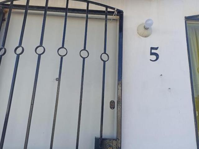 Casa en condominio en URBI Villa del rey