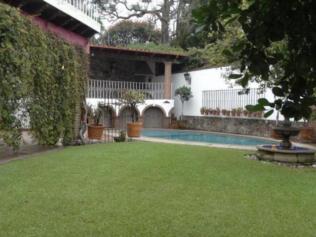 Casa en condominio en venta, colonia Delicias, a minutos de centros comerciales