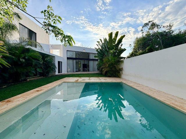 Casa en venta en Yaxkukul, Yucatán