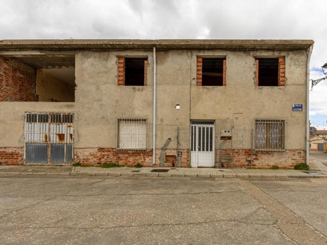 Casa en venta en Pedrajas De San Esteban