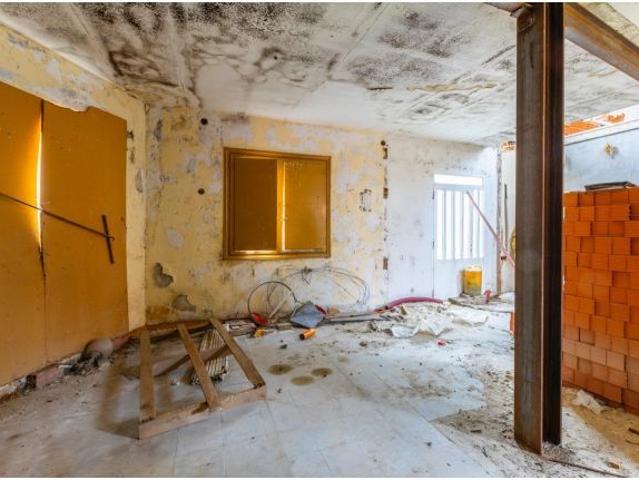 Casa en venta en Pedrajas De San Esteban