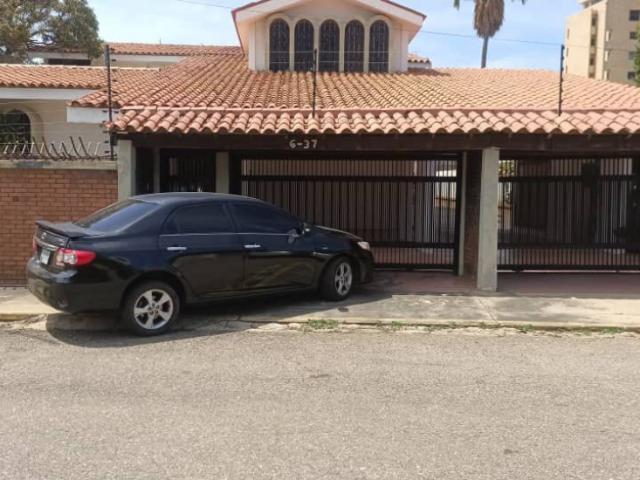 Casa en venta en Cacique Mara, Maracaibo