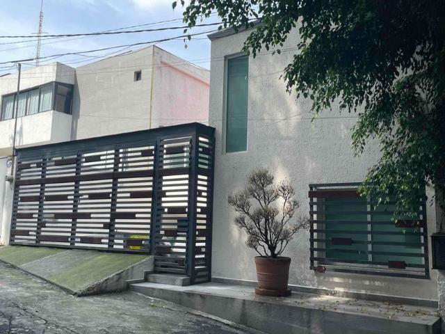 Casa en renta en Pedregal de Tepepan, Ciudad de México