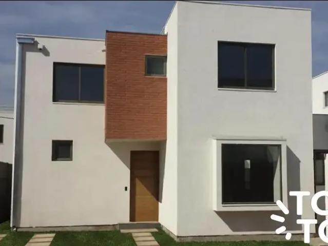 Casa en arriendo en Huechuraba, Metropolitana