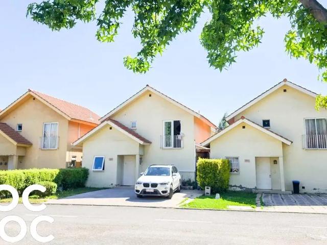 Casa en arriendo en Huechuraba, Metropolitana