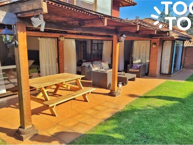 Casa en arriendo en Huechuraba, Metropolitana