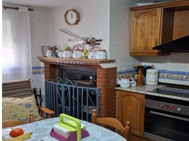 Casa en venta en Huelma, Andalucía