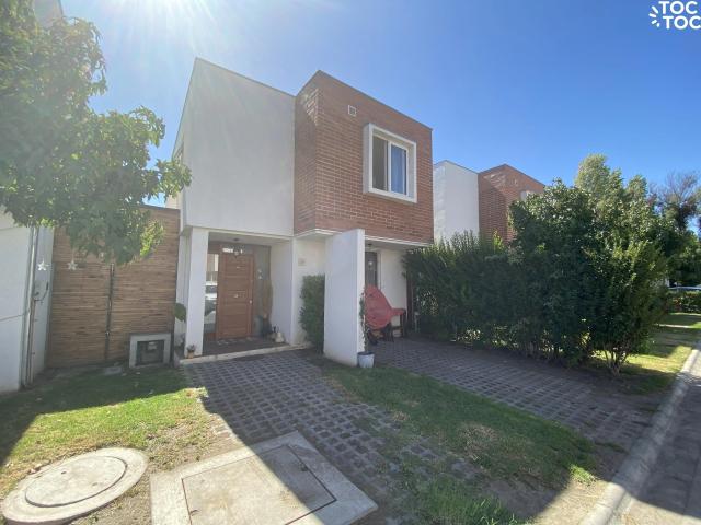 Casa en arriendo en Carampangue, Metropolitana