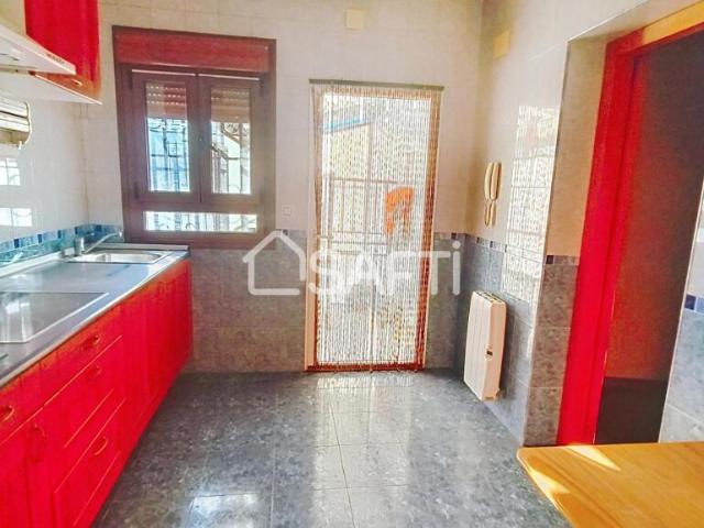 Villa en venta en Langreo, El Pompián