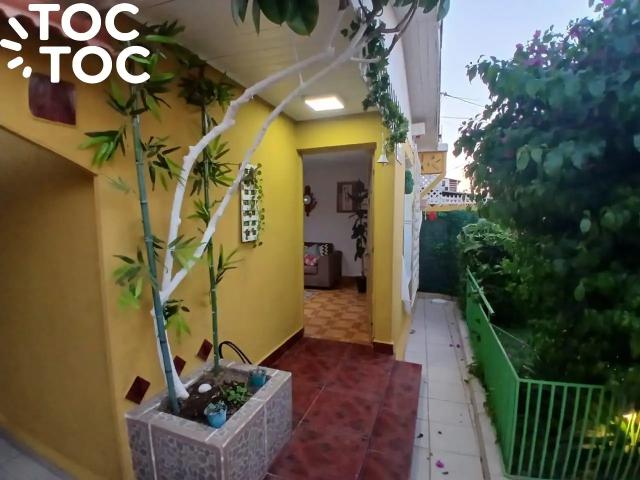 Casa en venta en La Granja, Metropolitana